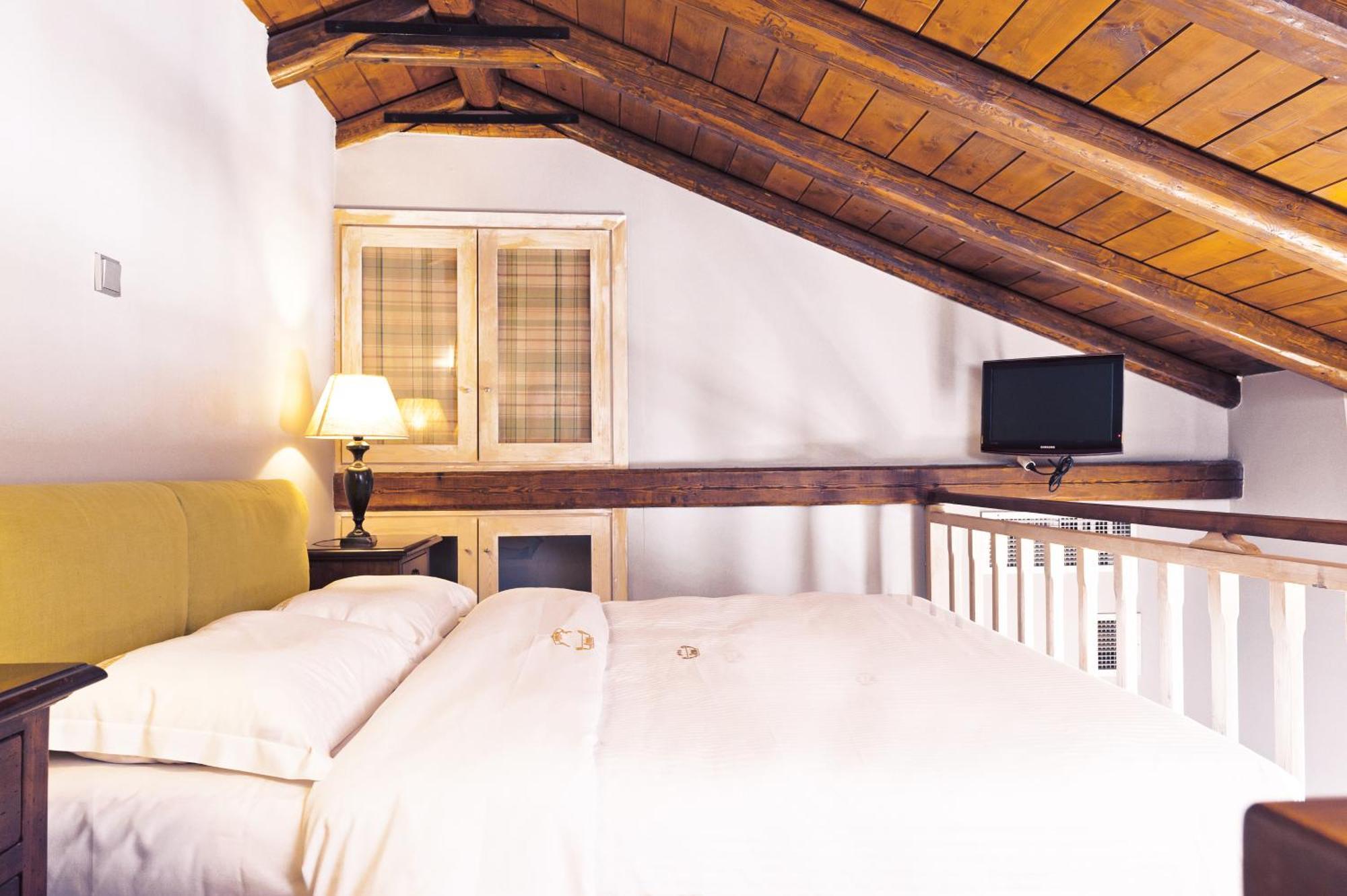 Kyrimai Hotel Yerolimin Zewnętrze zdjęcie