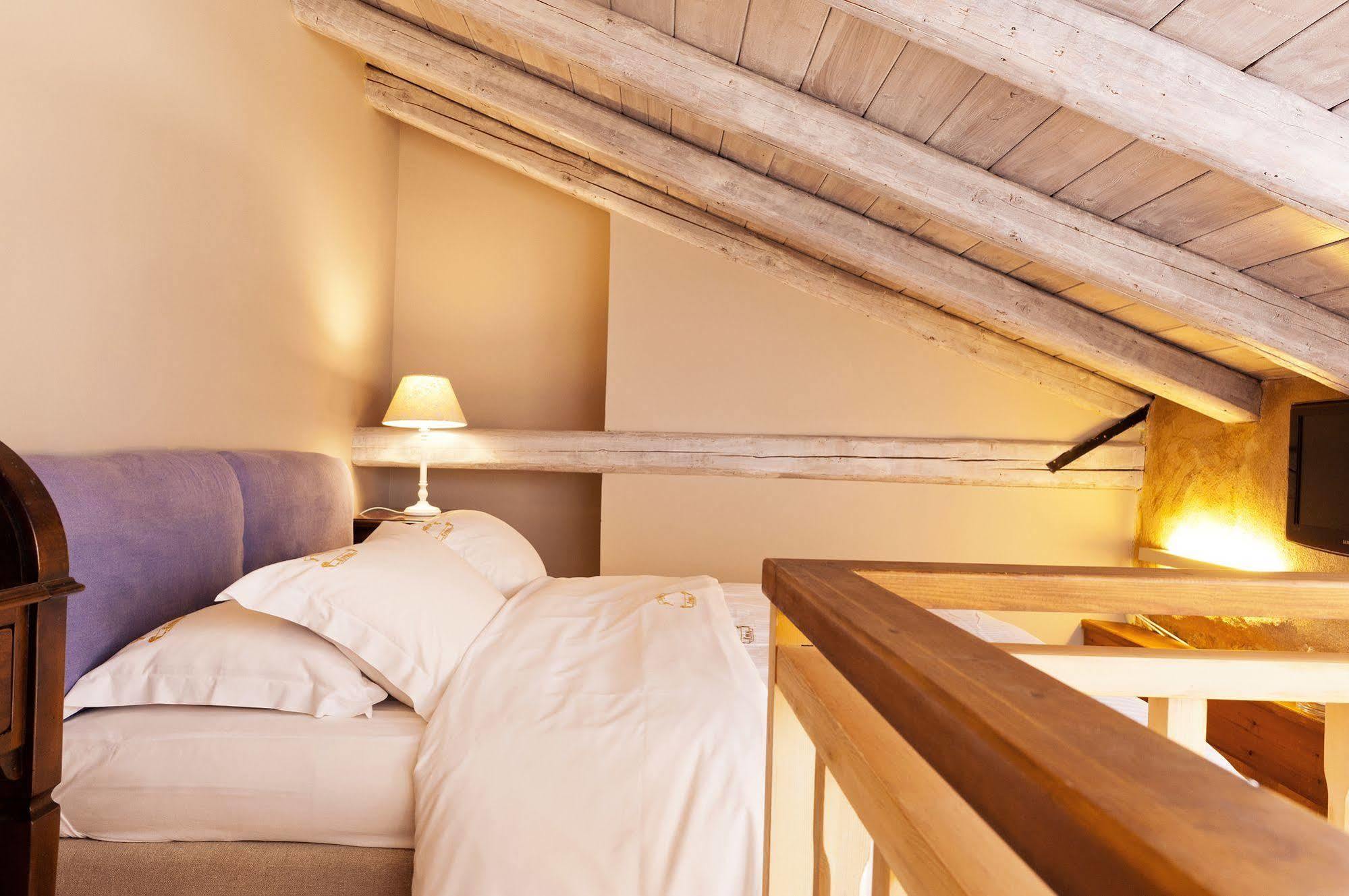 Kyrimai Hotel Yerolimin Zewnętrze zdjęcie